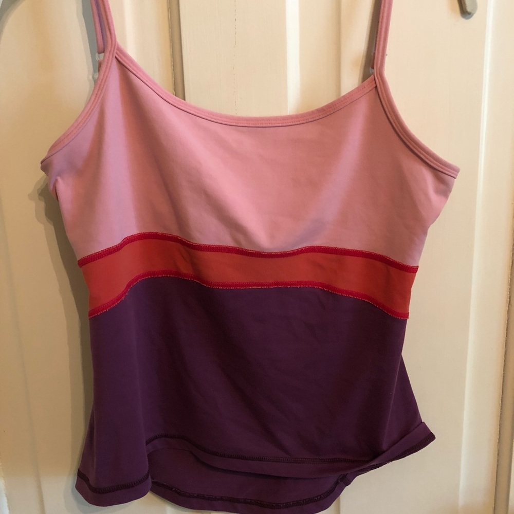 Lululemon tank size 8